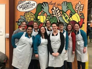 HR Operations volunteers at Second Harvest Food Bank in Madison, WI.